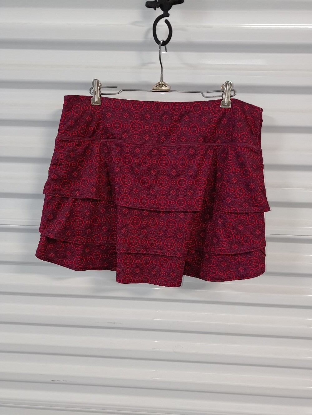 Athleta Swagger Floral Garden Purple Polka Dot Tiered Ruffle Skort L